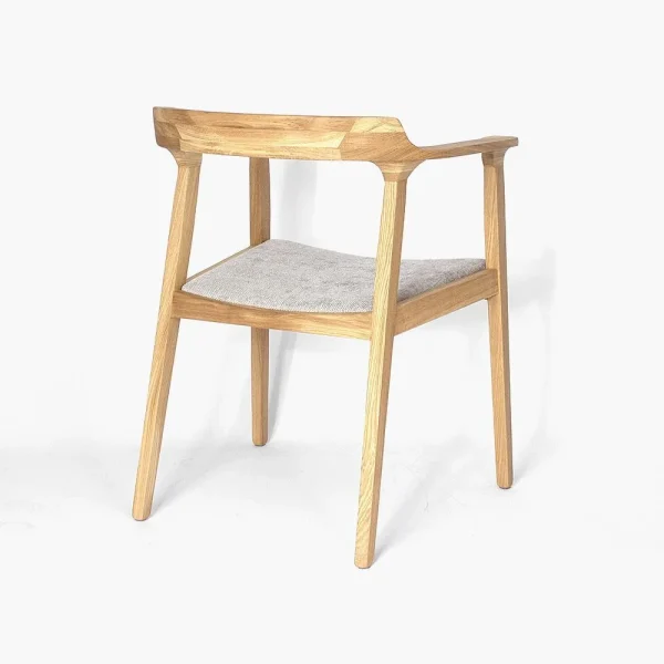 Chair CAPRI