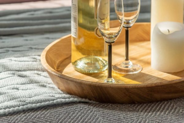 Ąžuolo masyvo baldai pirkti Lietuva